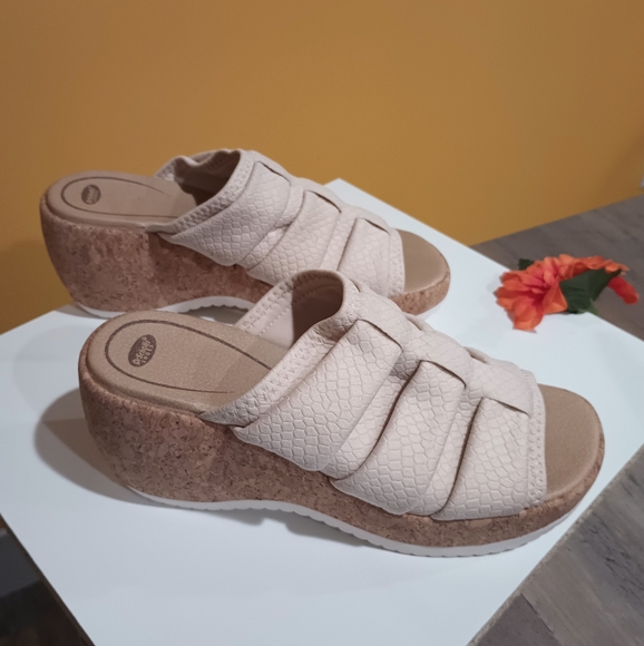 Dr Scholl's tan cork wedge heel size 8m - Picture 8 of 9